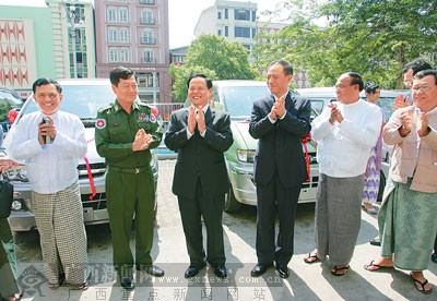 陆兵拜会缅甸外交部长贸易部长 谈深化合作
