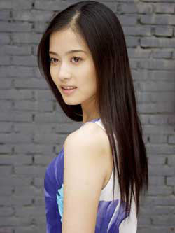 《集结号》换女主角冯小刚启用新人汤嬿(图)