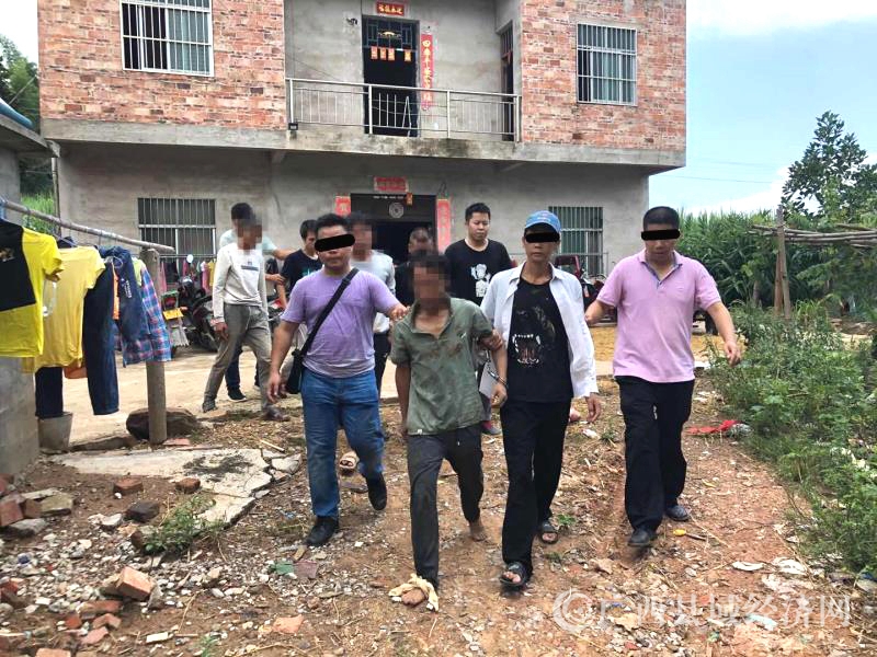 宁明县:民警连续奋战粉仔毒窝端完